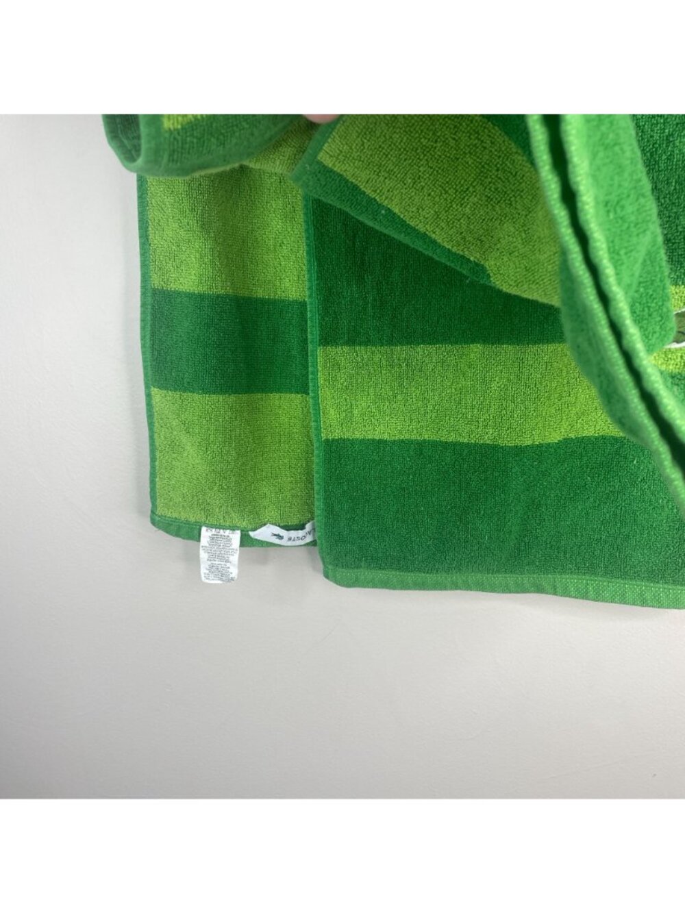Lacoste Vintage Bath Towel Green Embroidered Gator Izod Preppy Bathroom‎ Decor - Picture 4 of 9